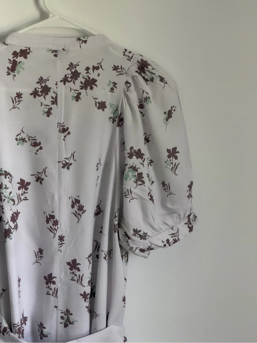 Floral Tie-Waist Midi Dress in Cream and Purple - Picture 3 of 7
